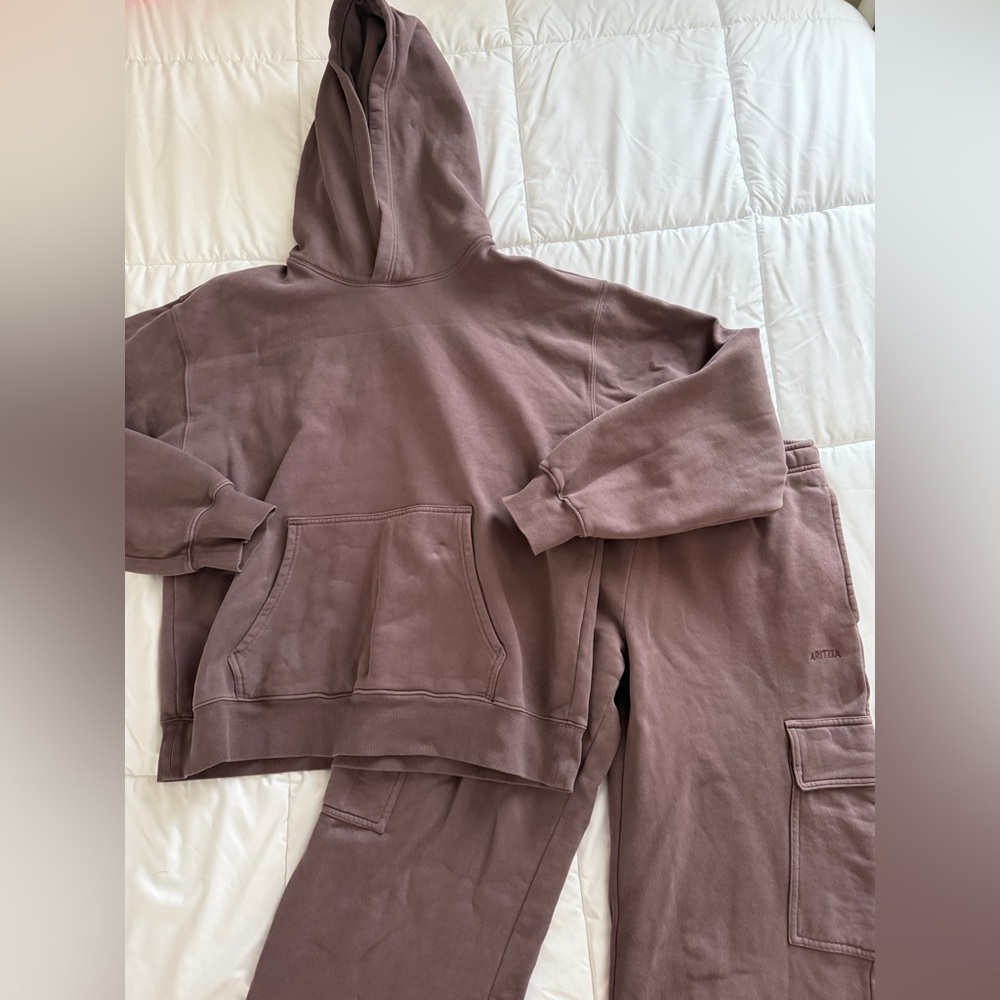 Aritzia Sweatfleece Set